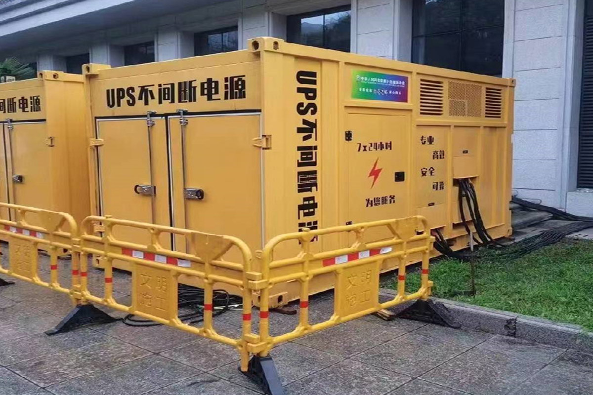 新宁发电机租赁施工现场